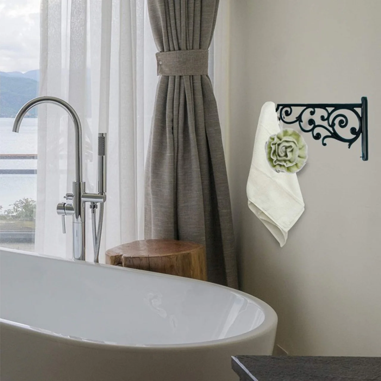 Elegant Curve – Metal Wall Hook Plant Bracket by Ecofynd - Image 8